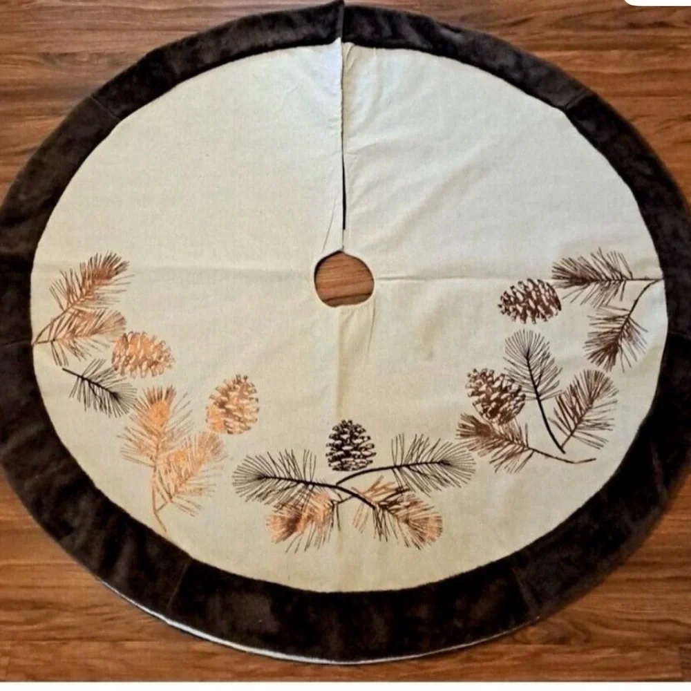 Pine Cone Branch Christmas Tree Skirt Faux Fur Edge Beige Metallic Large 48